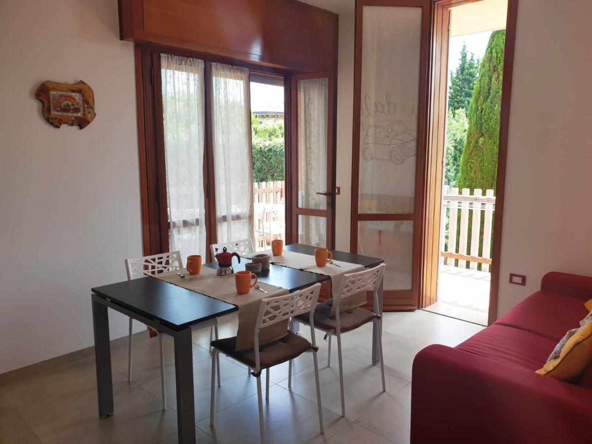 Al Girasole Apartment Peschiera del Garda Bagian luar foto