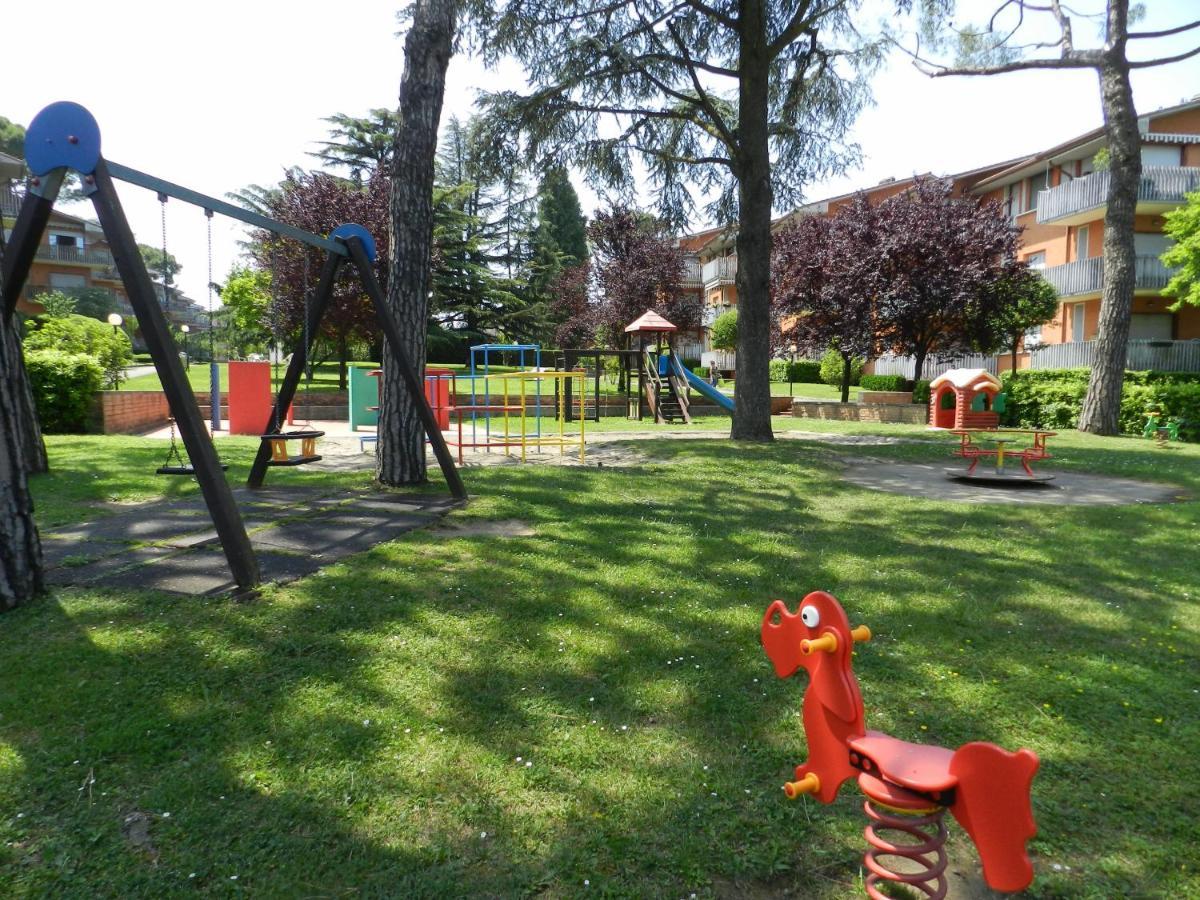 Al Girasole Apartment Peschiera del Garda Bagian luar foto