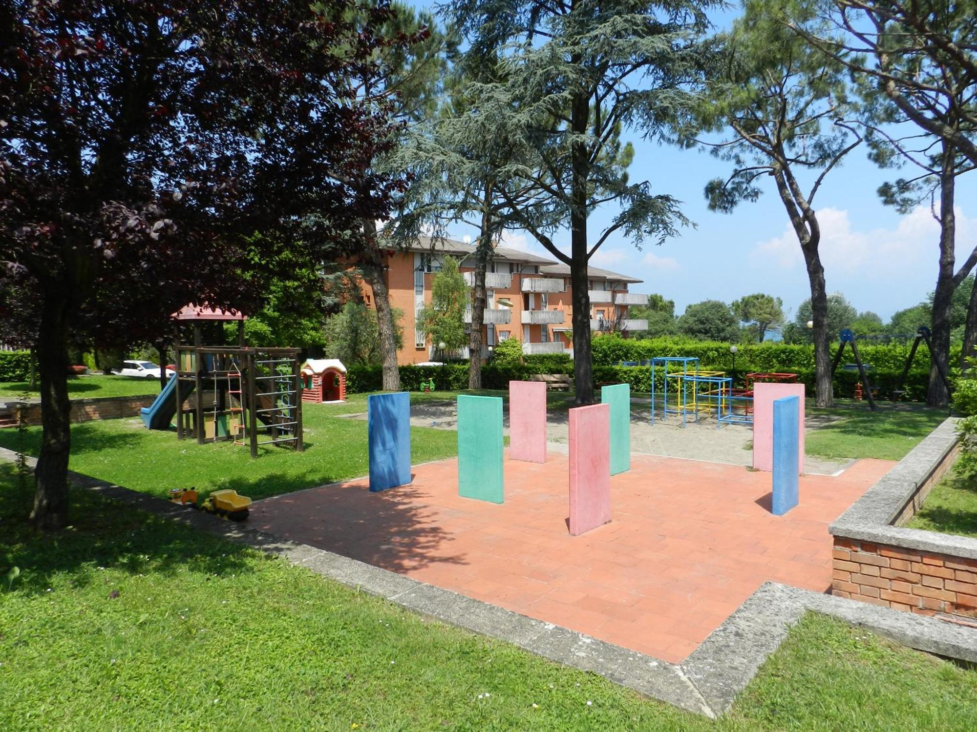 Al Girasole Apartment Peschiera del Garda Bagian luar foto